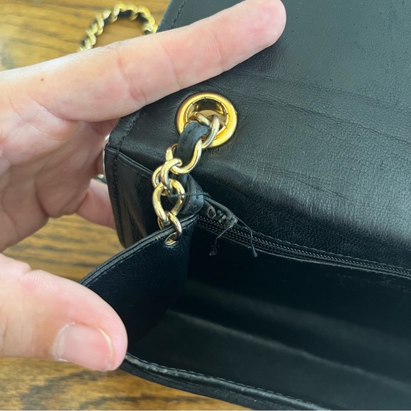 Rare Vintage Chanel Black Velvet Lambskin Chain Single Flap Shoulder Bag - Picture 14 of 16